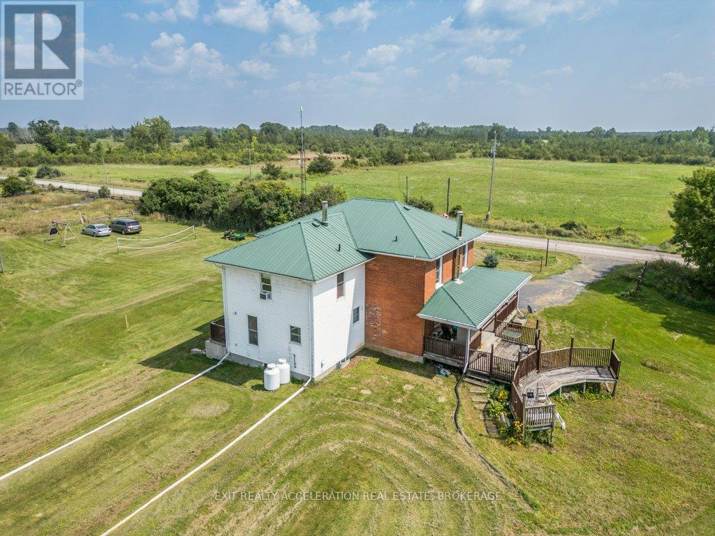 595 Craigen Road Property Photo 45