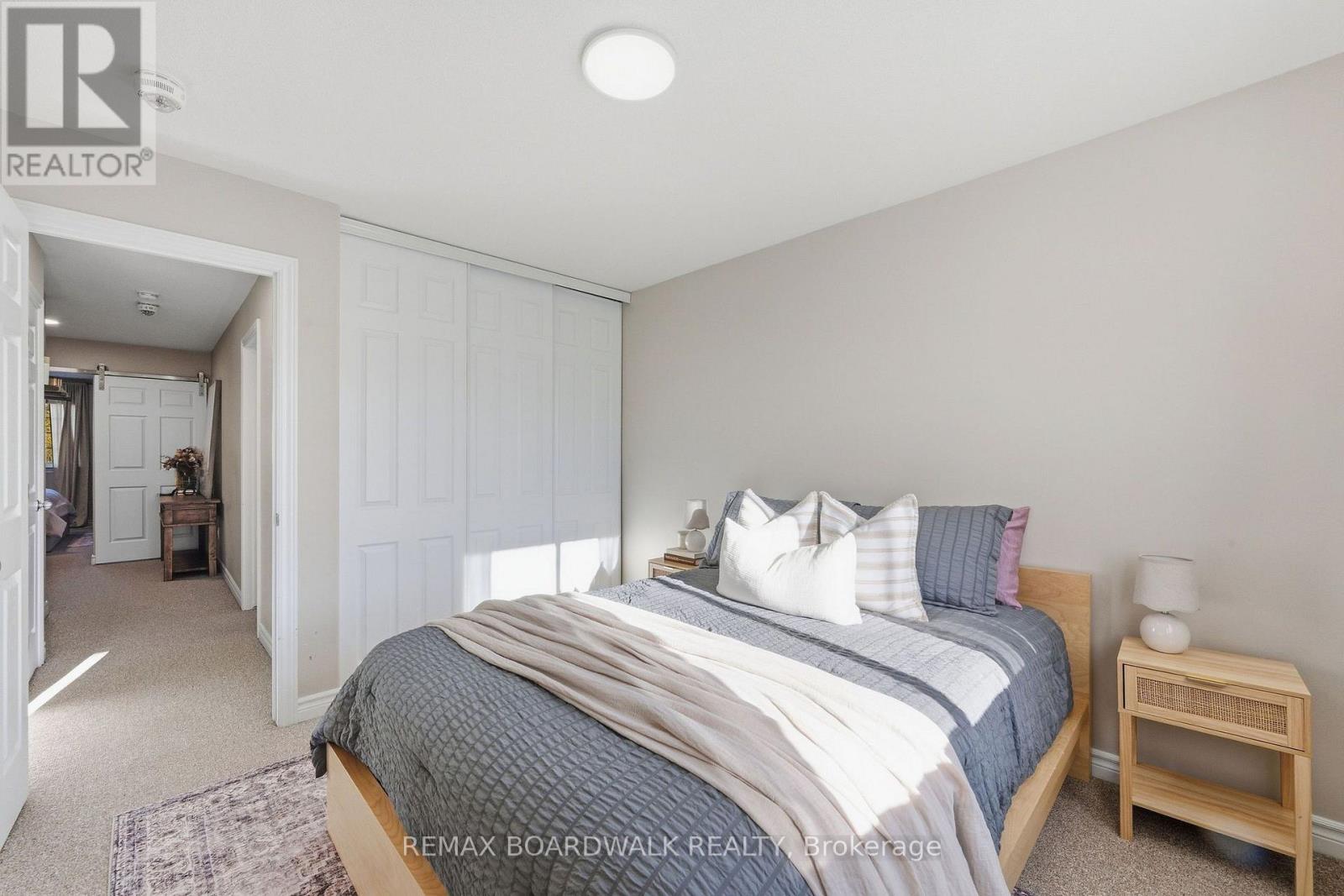 298 William Street W Property Photo 19