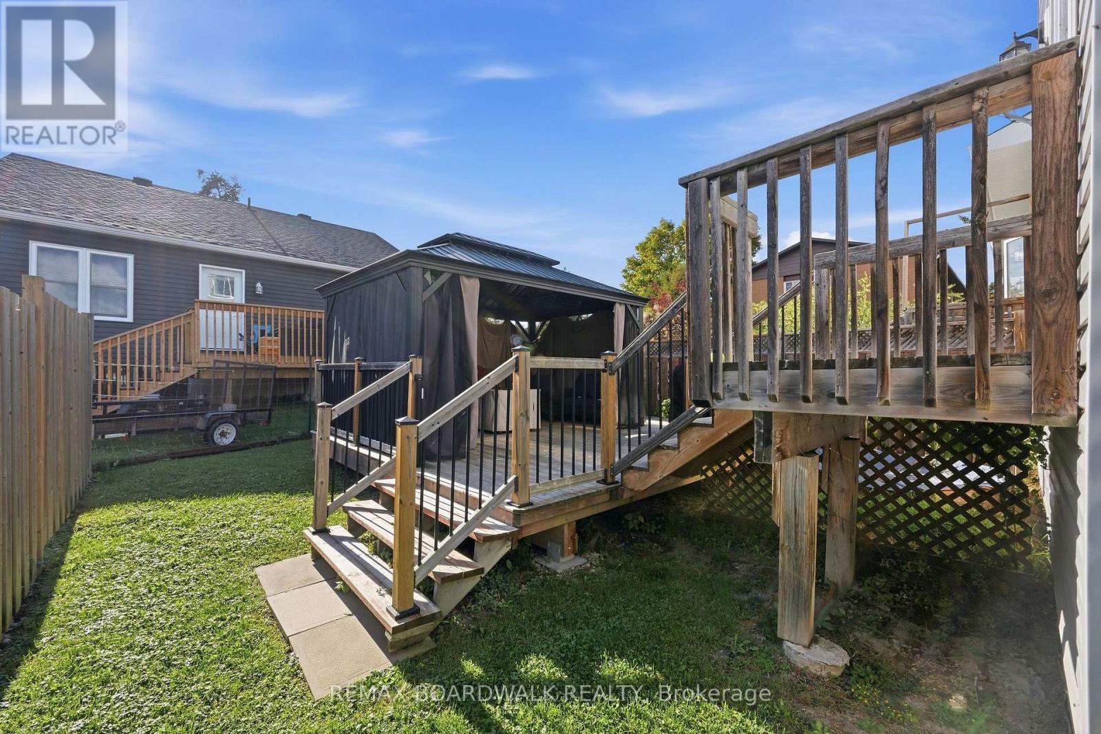 298 William Street W Property Photo 28