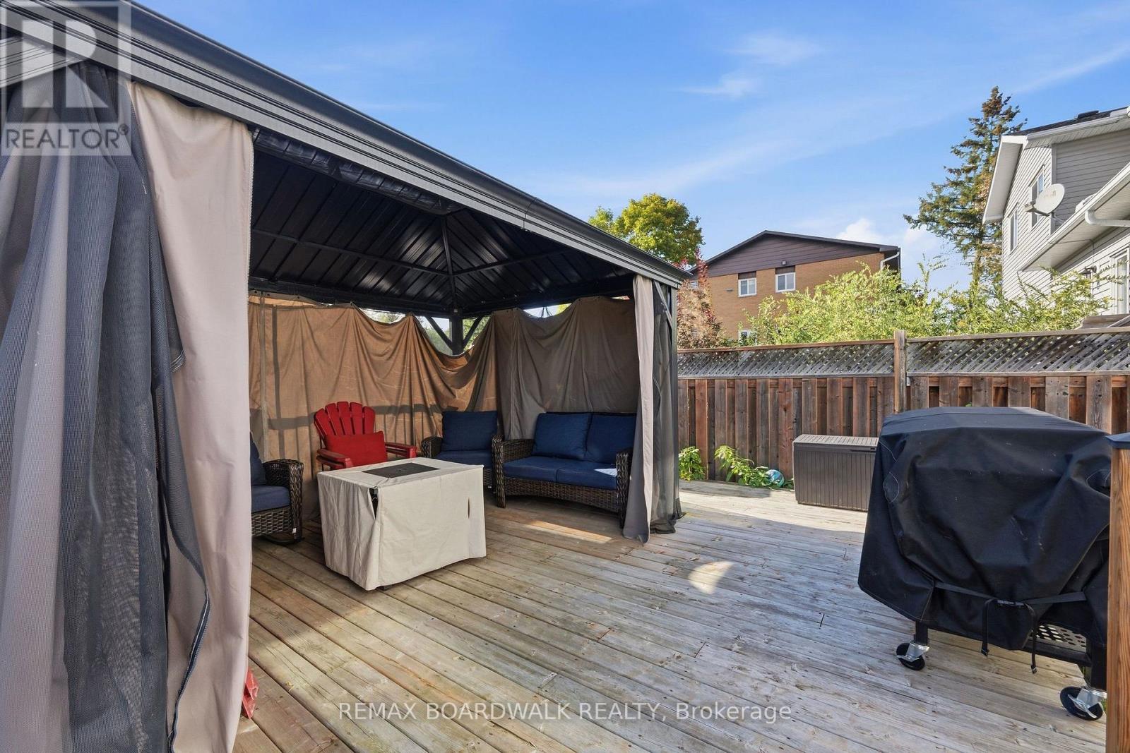 298 William Street W Property Photo 29