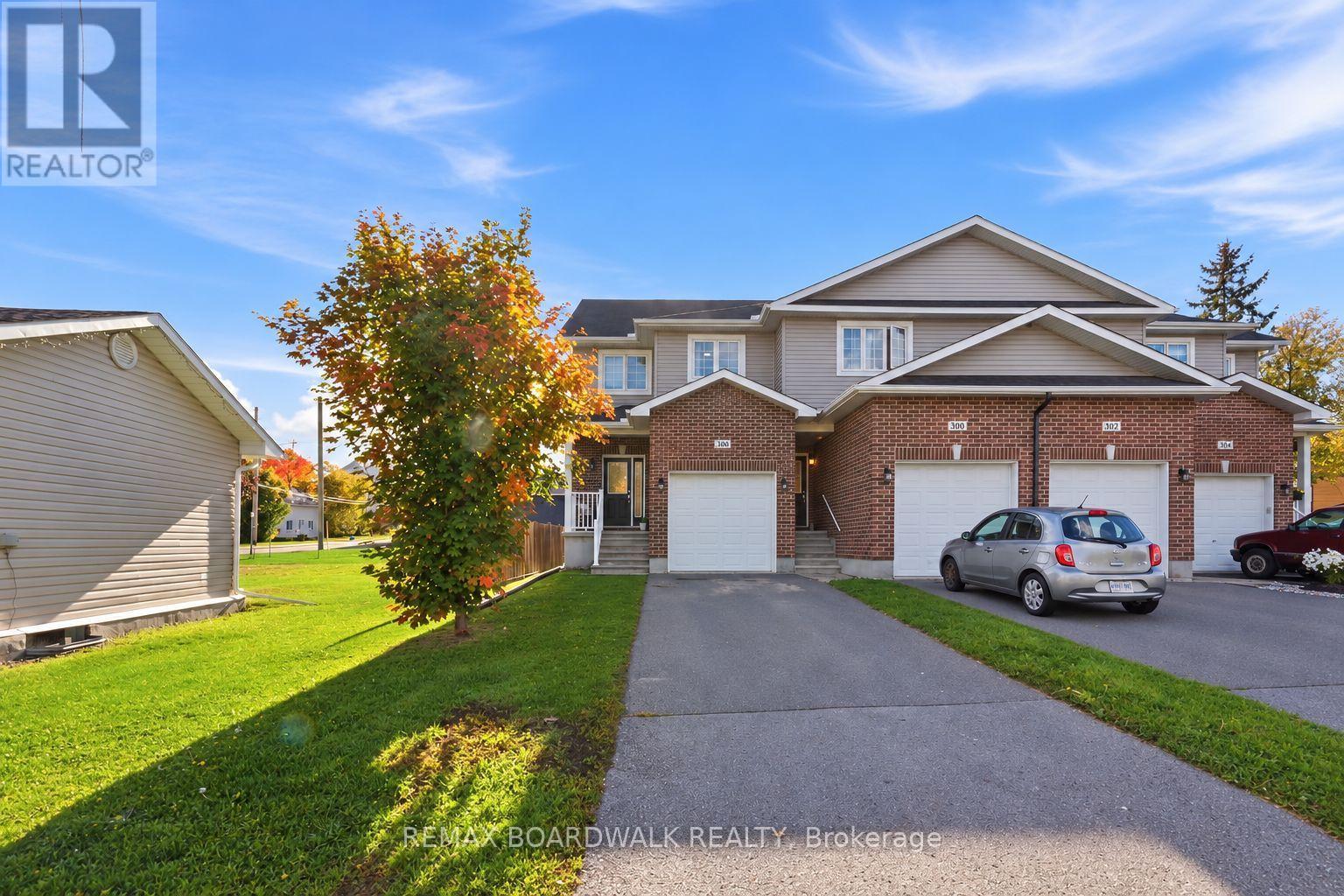 298 William Street W Property Photo 33