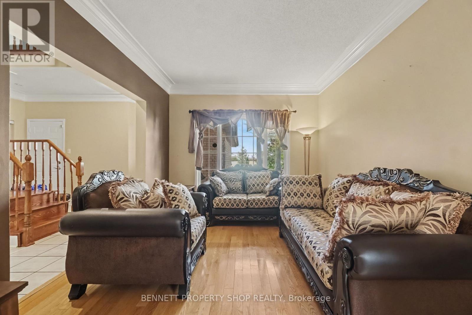 644 Valin Street Property Photo 8