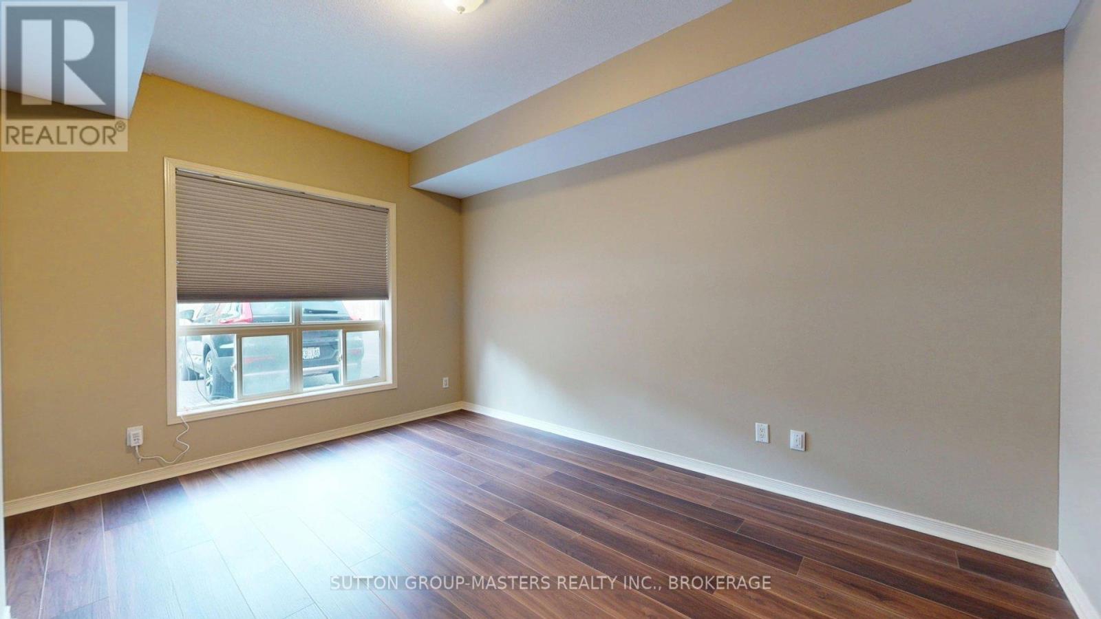 101 - 350 Wellington Street Property Photo 15