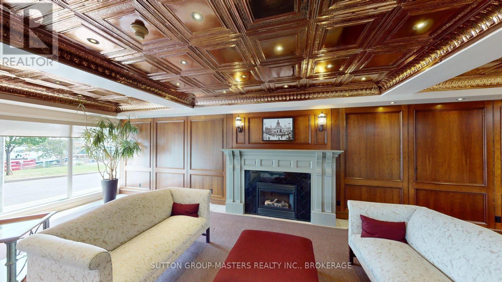 101 - 350 Wellington Street Property Photo 29