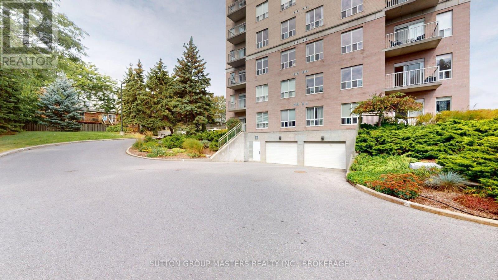 101 - 350 Wellington Street Property Photo 35