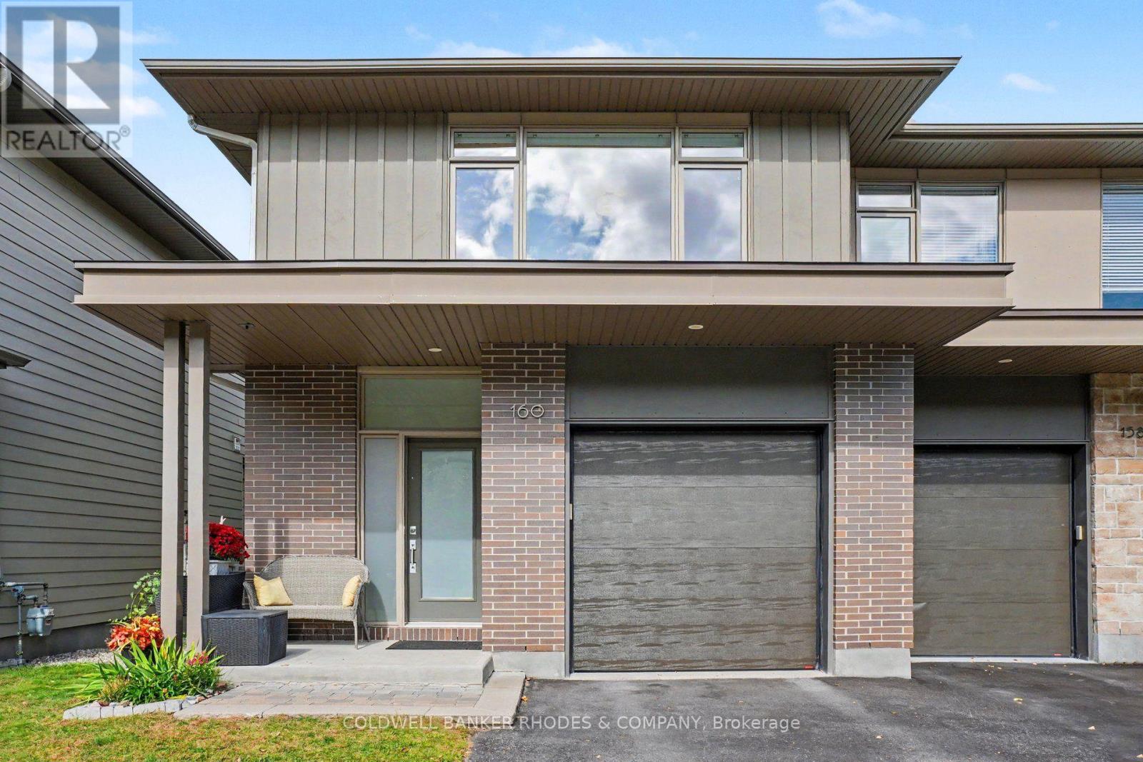 160 AVRO CIRCLE Property Photo 1