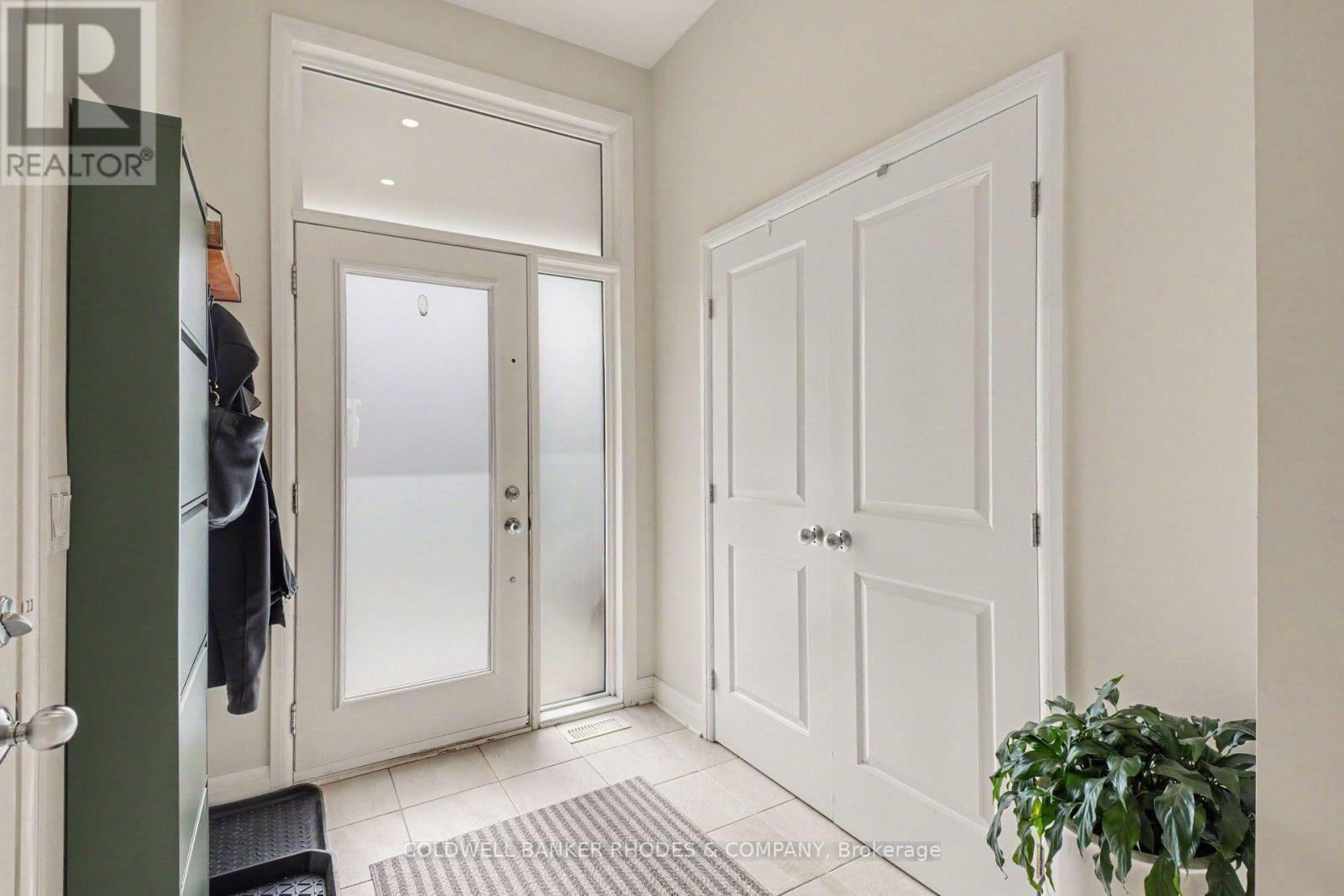 160 Avro Circle Property Photo 3