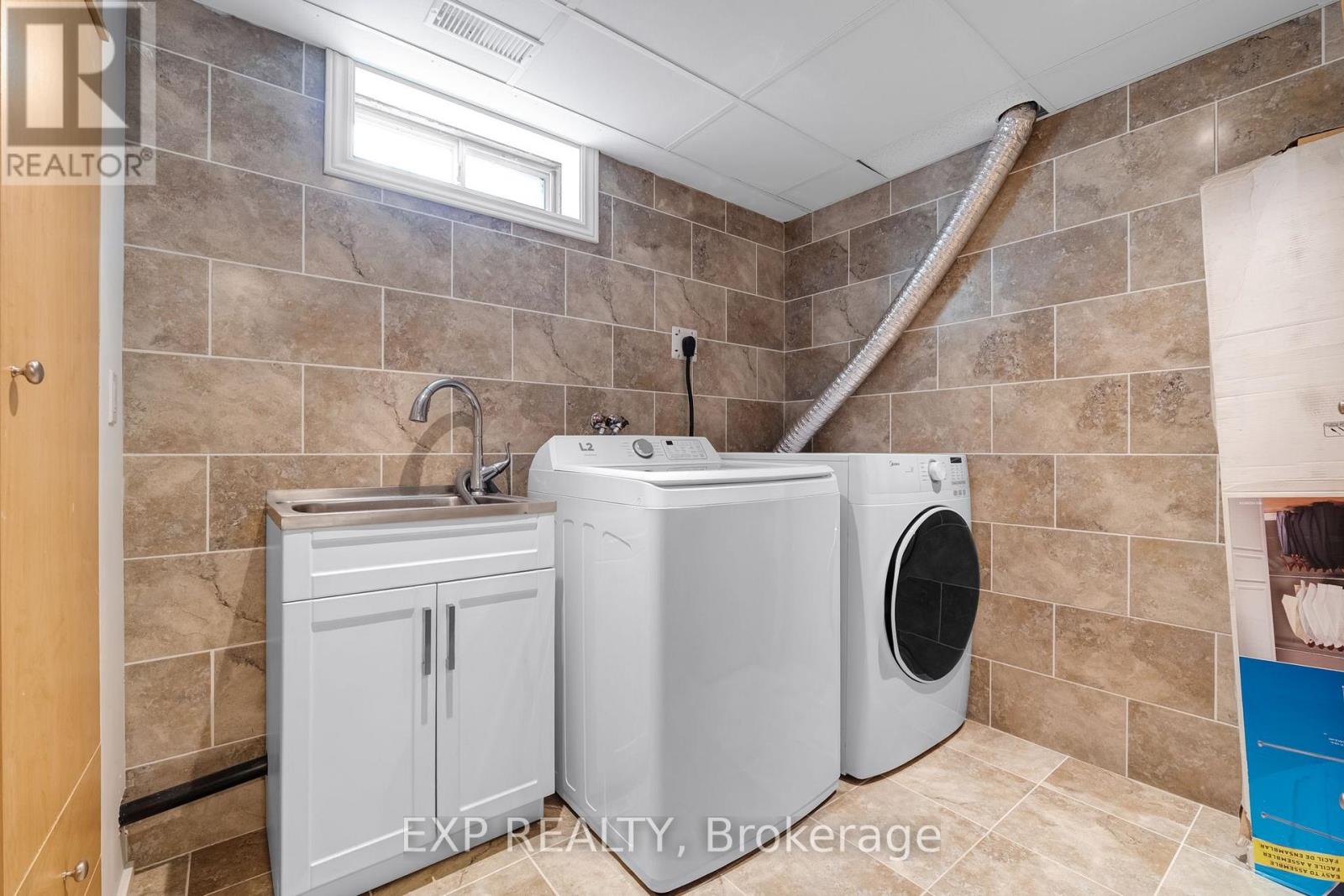 14 Russell Hill Road Property Photo 37