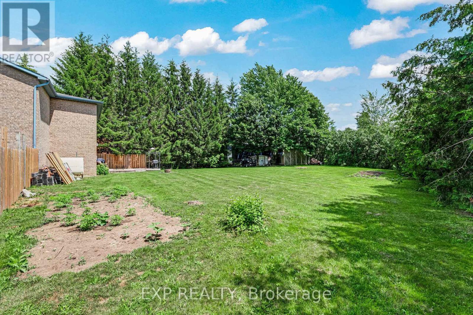 14 Russell Hill Road Property Photo 40
