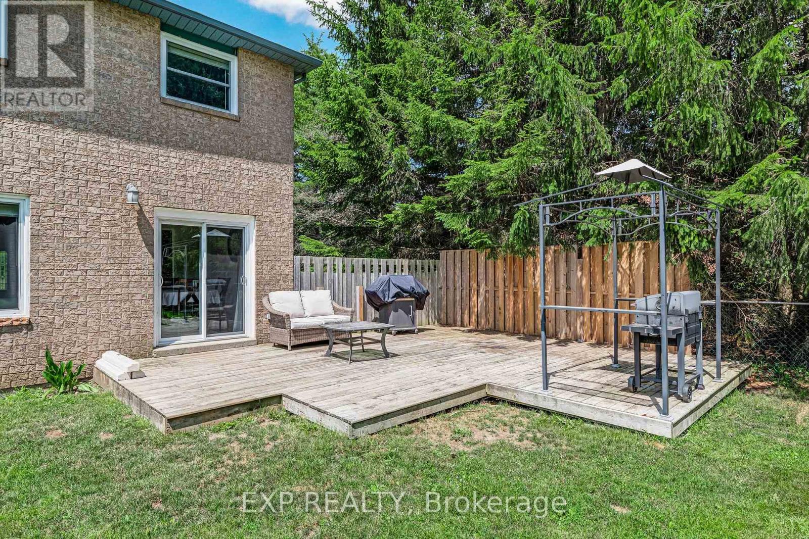 14 Russell Hill Road Property Photo 43