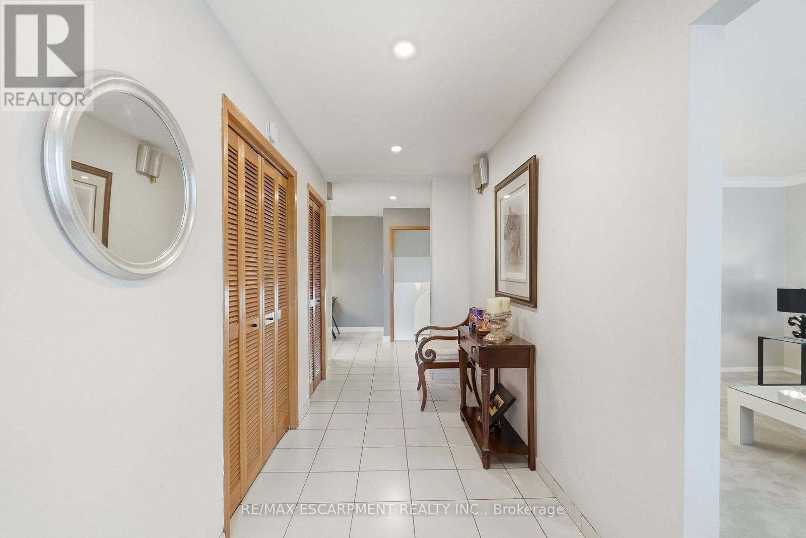 36 Algonquin Court Property Photo 4