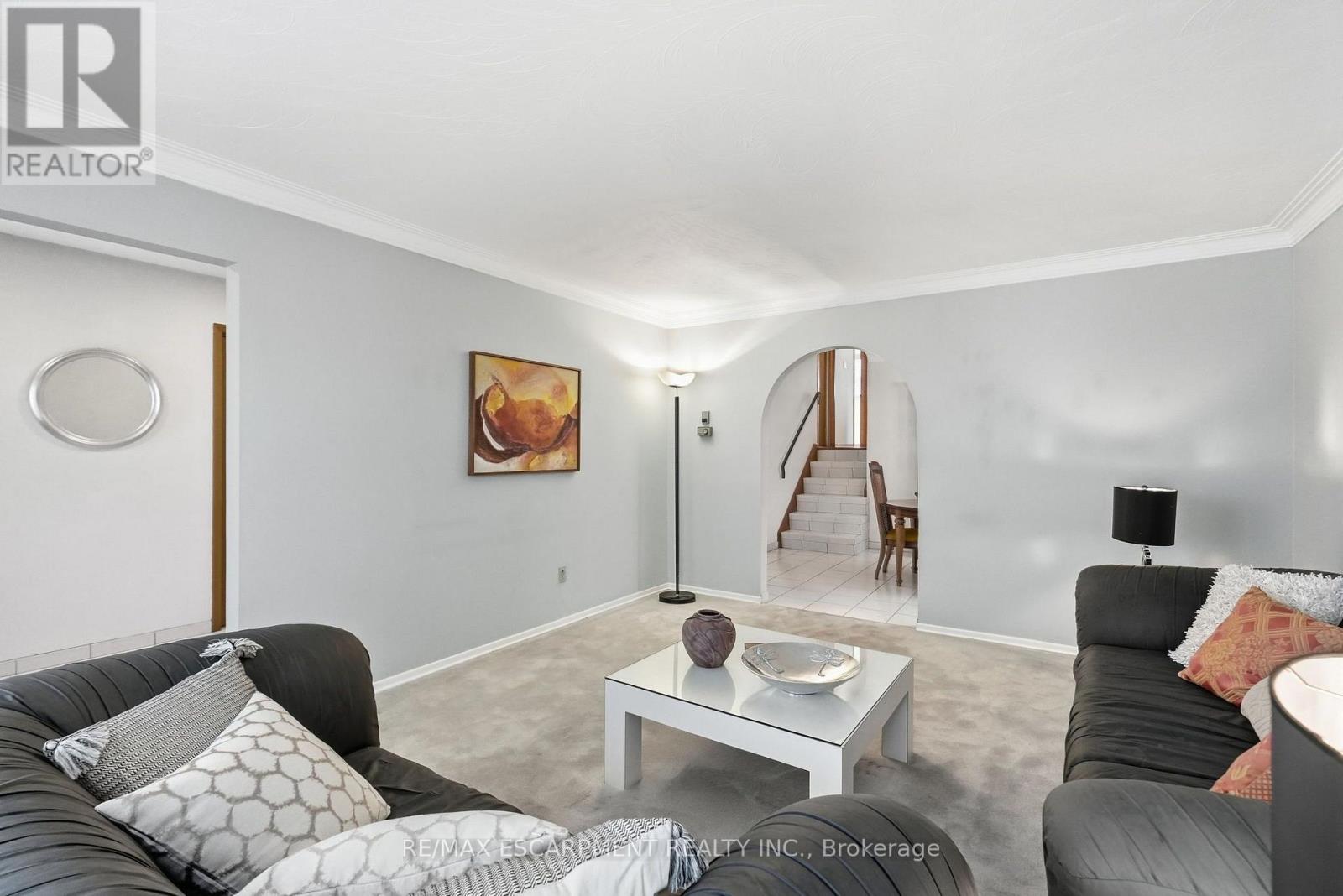 36 Algonquin Court Property Photo 6