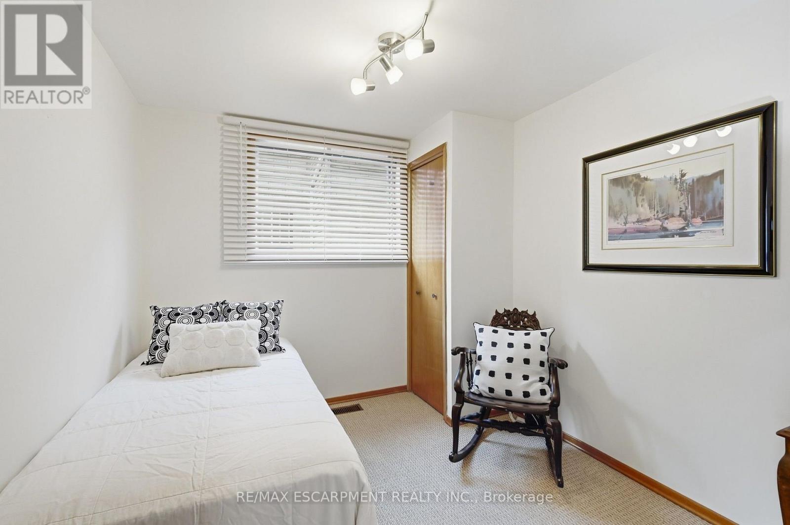 36 Algonquin Court Property Photo 30