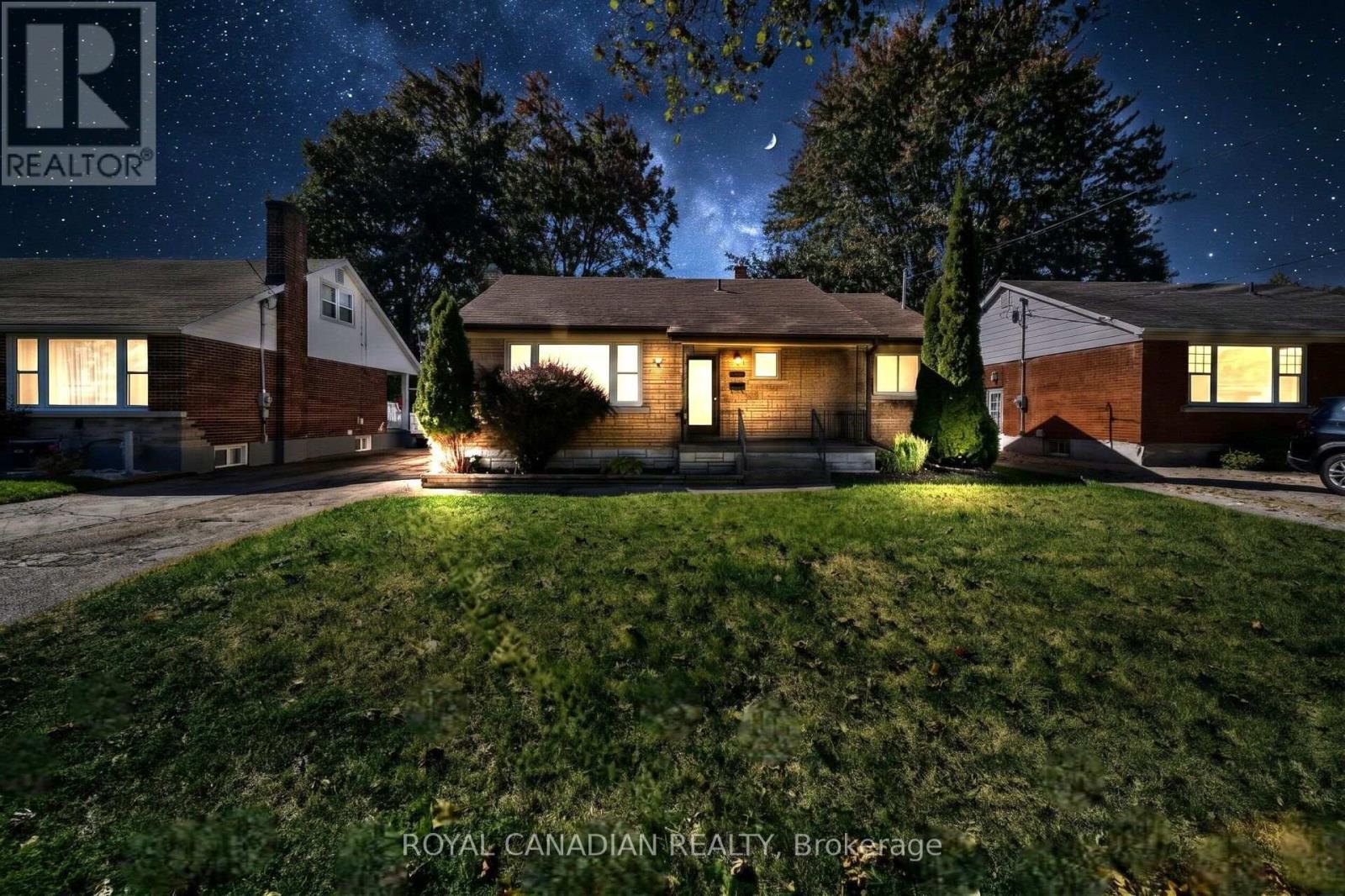 457 DUMFRIES AVENUE Property Photo 1