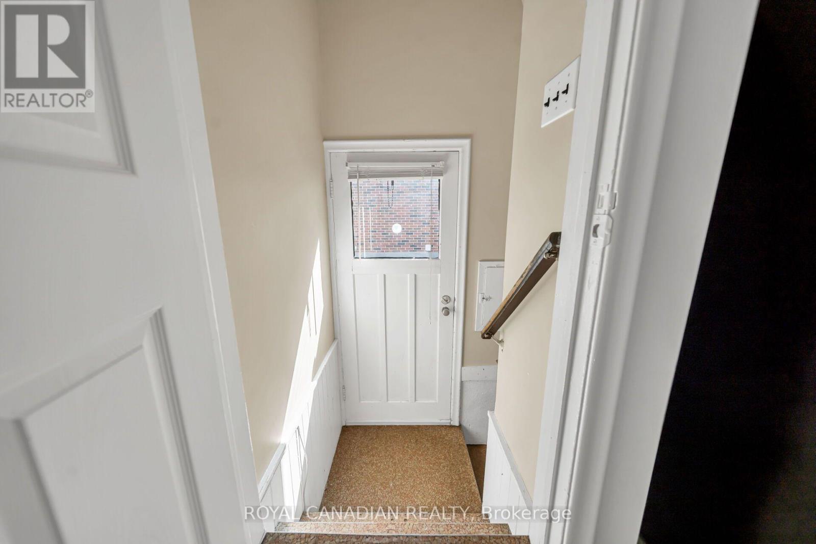 457 Dumfries Avenue Property Photo 31