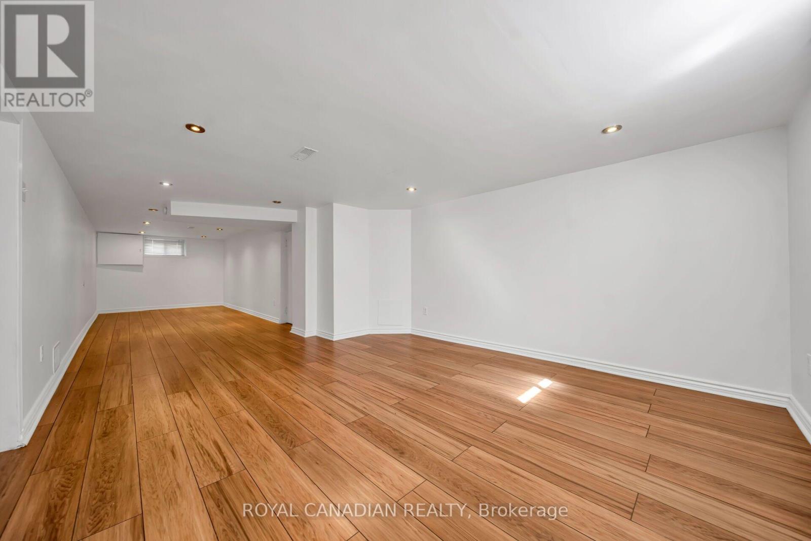 457 Dumfries Avenue Property Photo 33