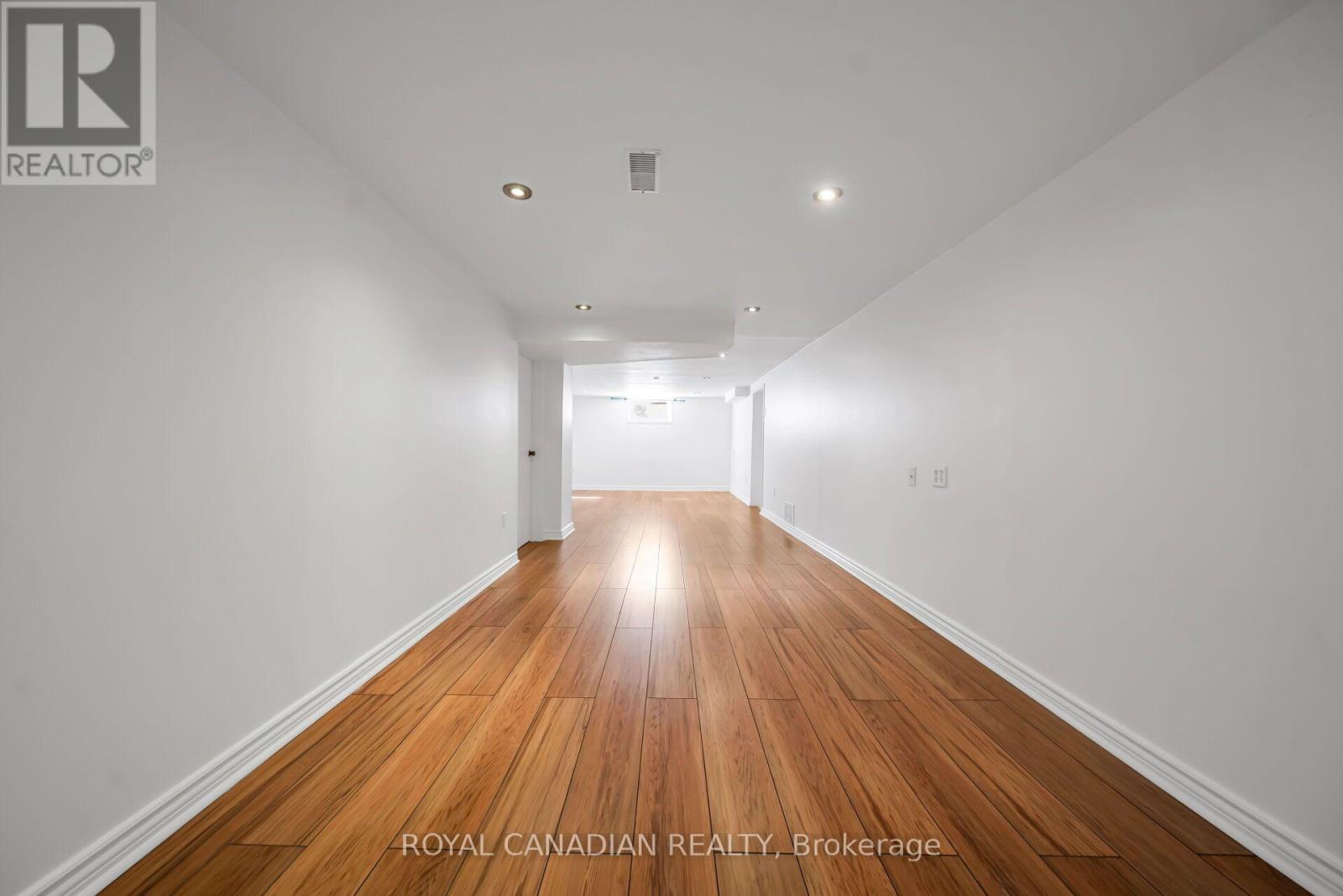 457 Dumfries Avenue Property Photo 35