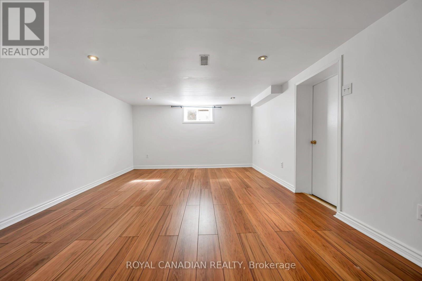 457 Dumfries Avenue Property Photo 40