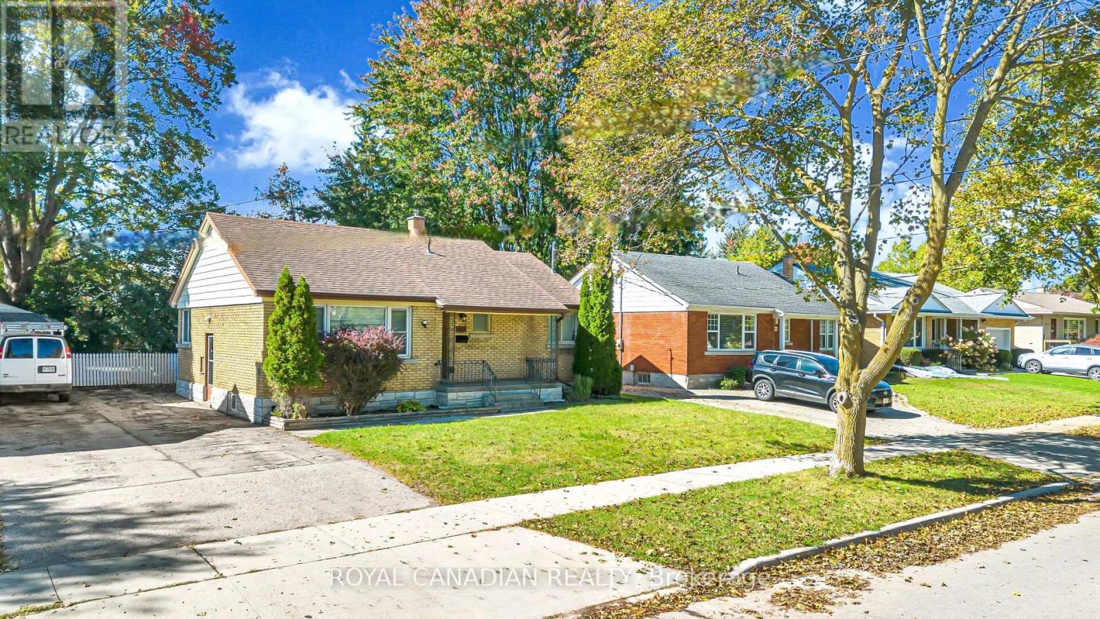 457 Dumfries Avenue Property Photo 49