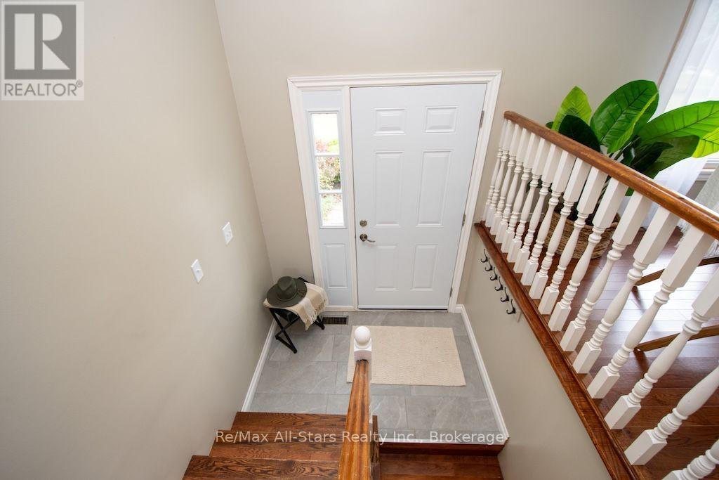 530 Centreline Road Property Photo 4