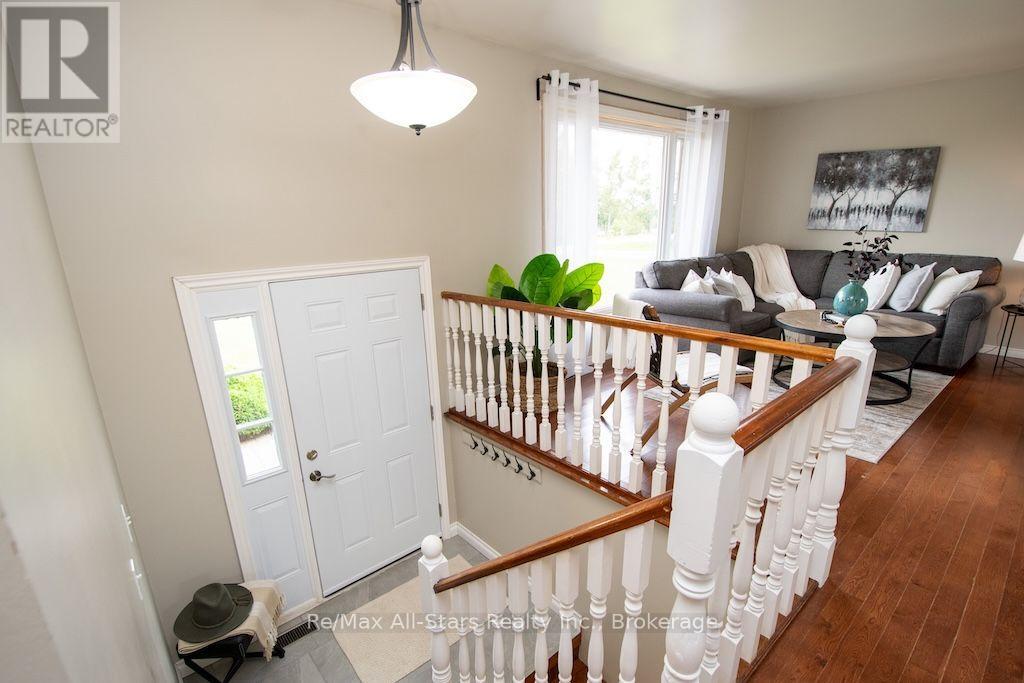 530 Centreline Road Property Photo 5