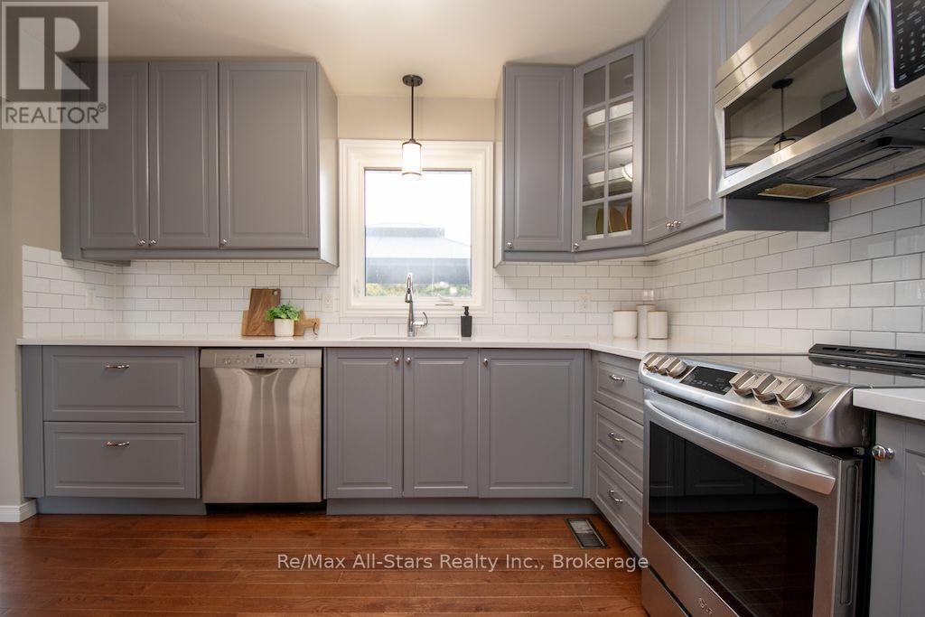 530 Centreline Road Property Photo 12
