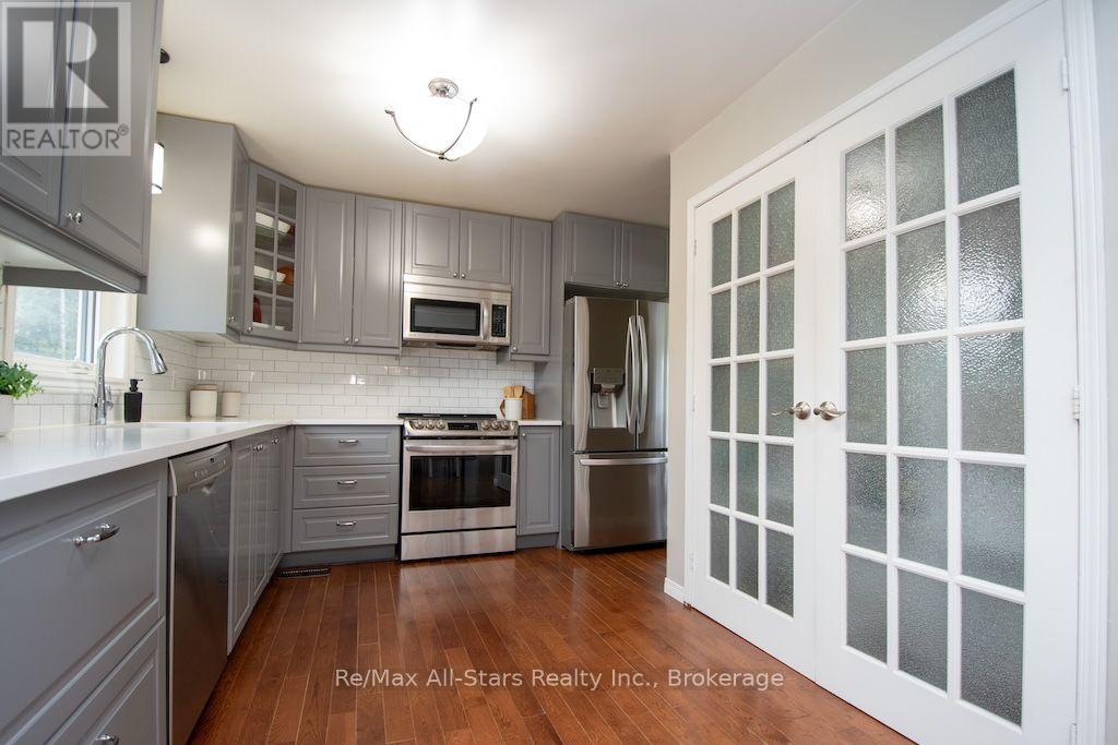 530 Centreline Road Property Photo 13