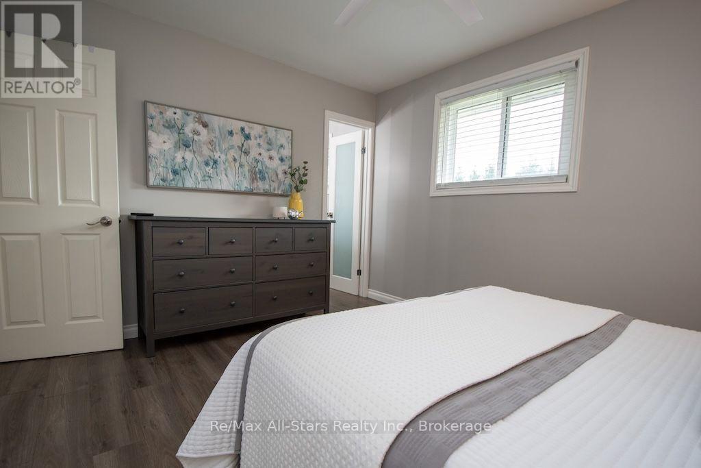 530 Centreline Road Property Photo 16