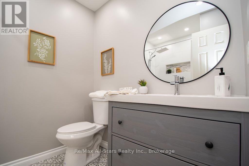 530 Centreline Road Property Photo 22