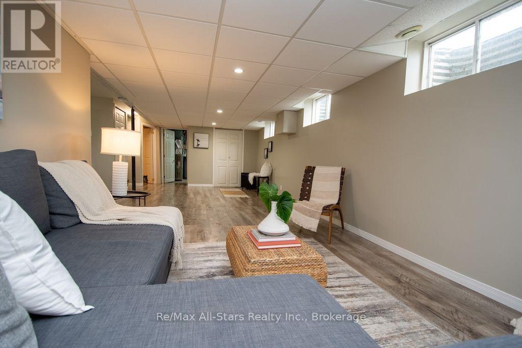 530 Centreline Road Property Photo 24