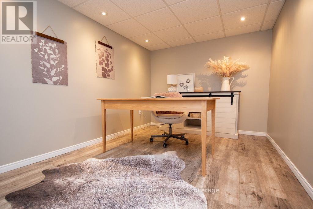 530 Centreline Road Property Photo 27