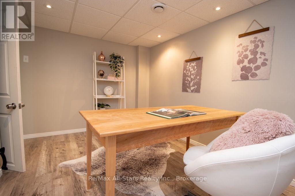 530 Centreline Road Property Photo 28