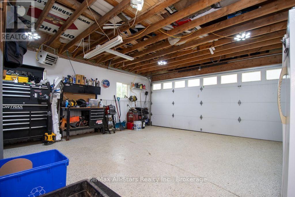 530 Centreline Road Property Photo 35