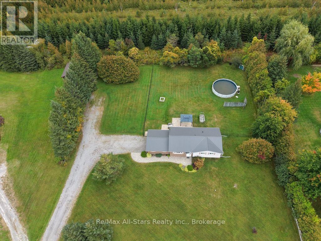 530 Centreline Road Property Photo 37