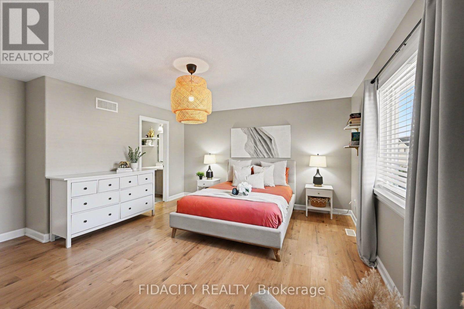 68 Vimy Ridge Crescent Property Photo 16