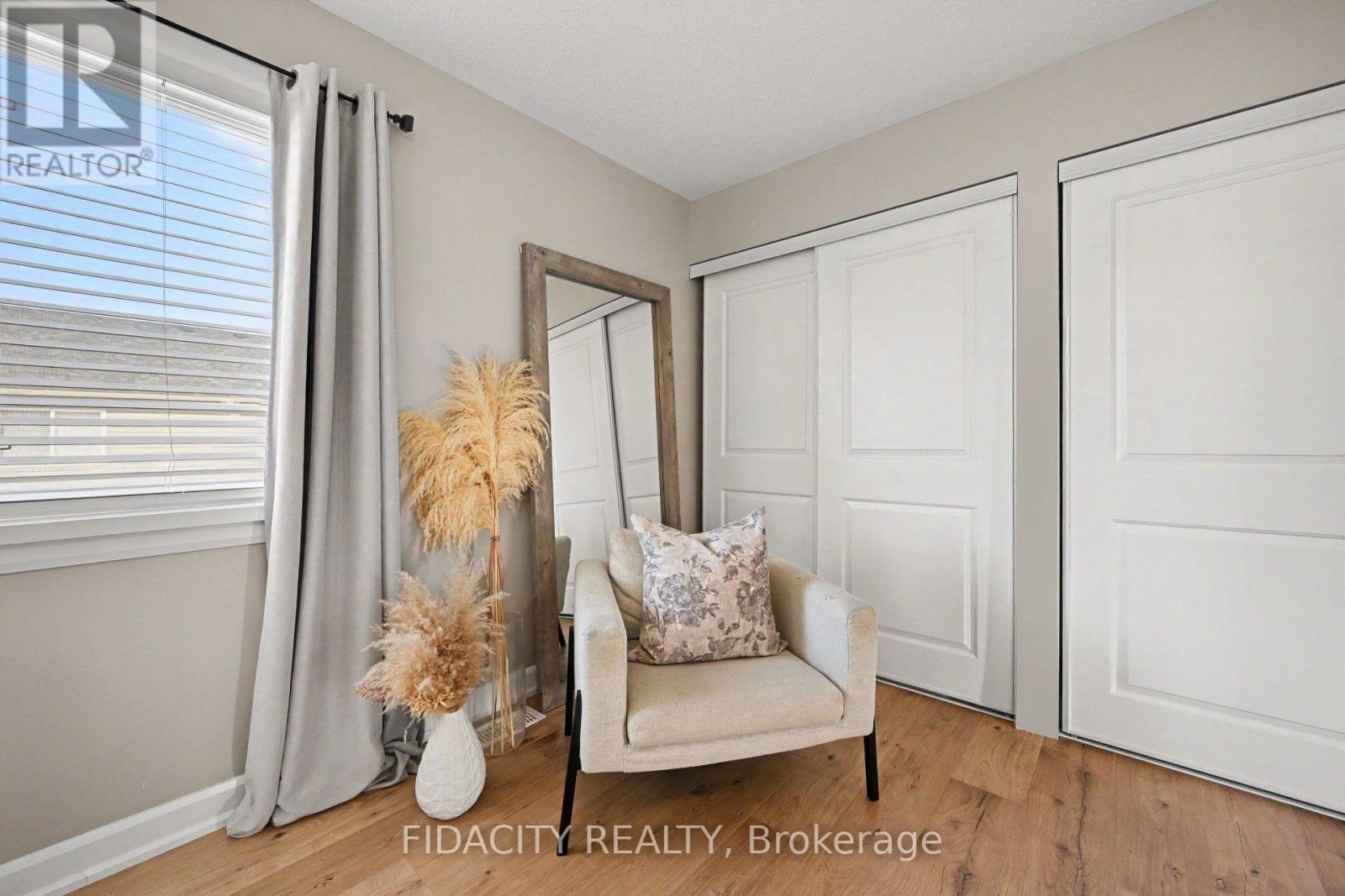 68 Vimy Ridge Crescent Property Photo 19