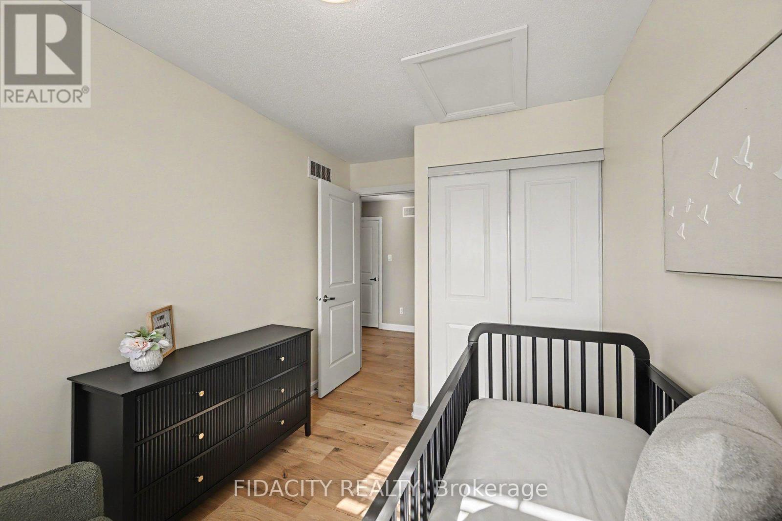 68 Vimy Ridge Crescent Property Photo 26
