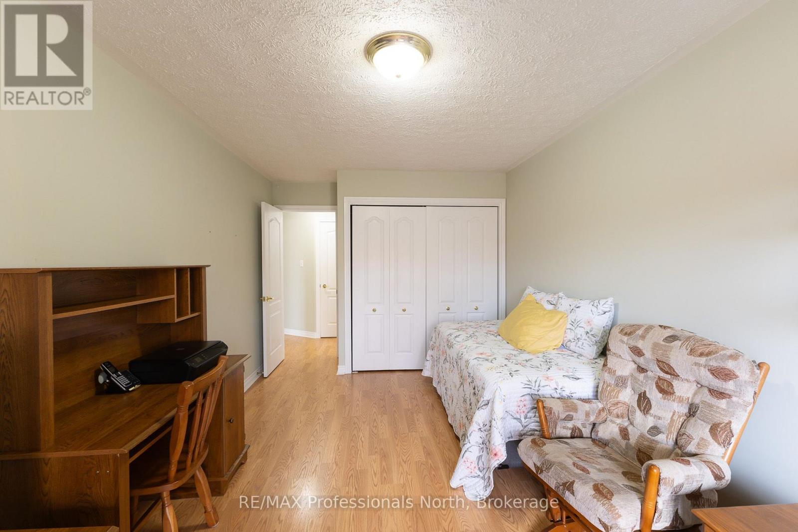204 - 35 Dairy Lane W Property Photo 23