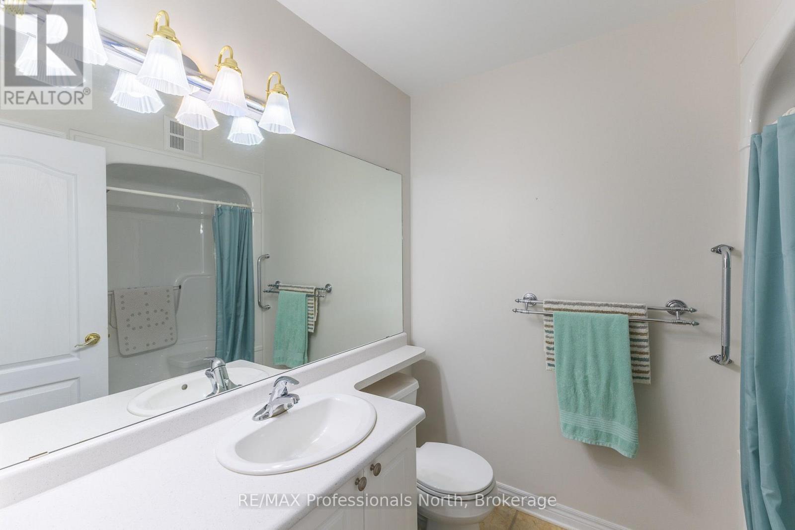 204 - 35 Dairy Lane W Property Photo 30