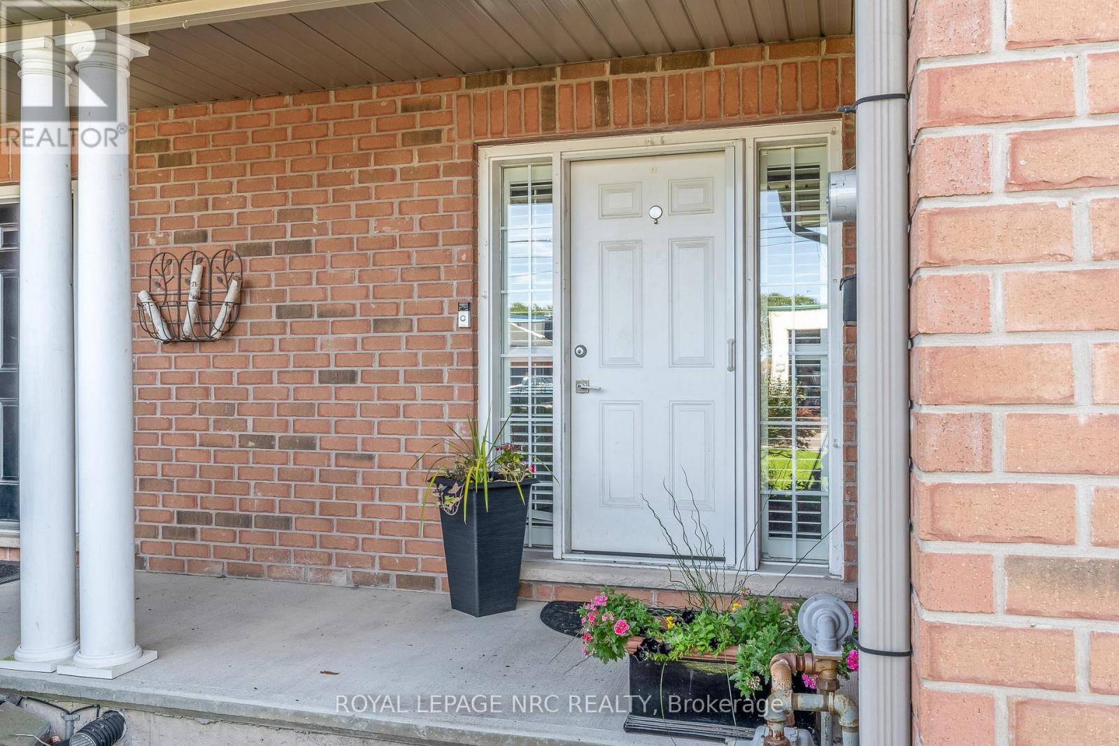 31 Thorold Road E Property Photo 2