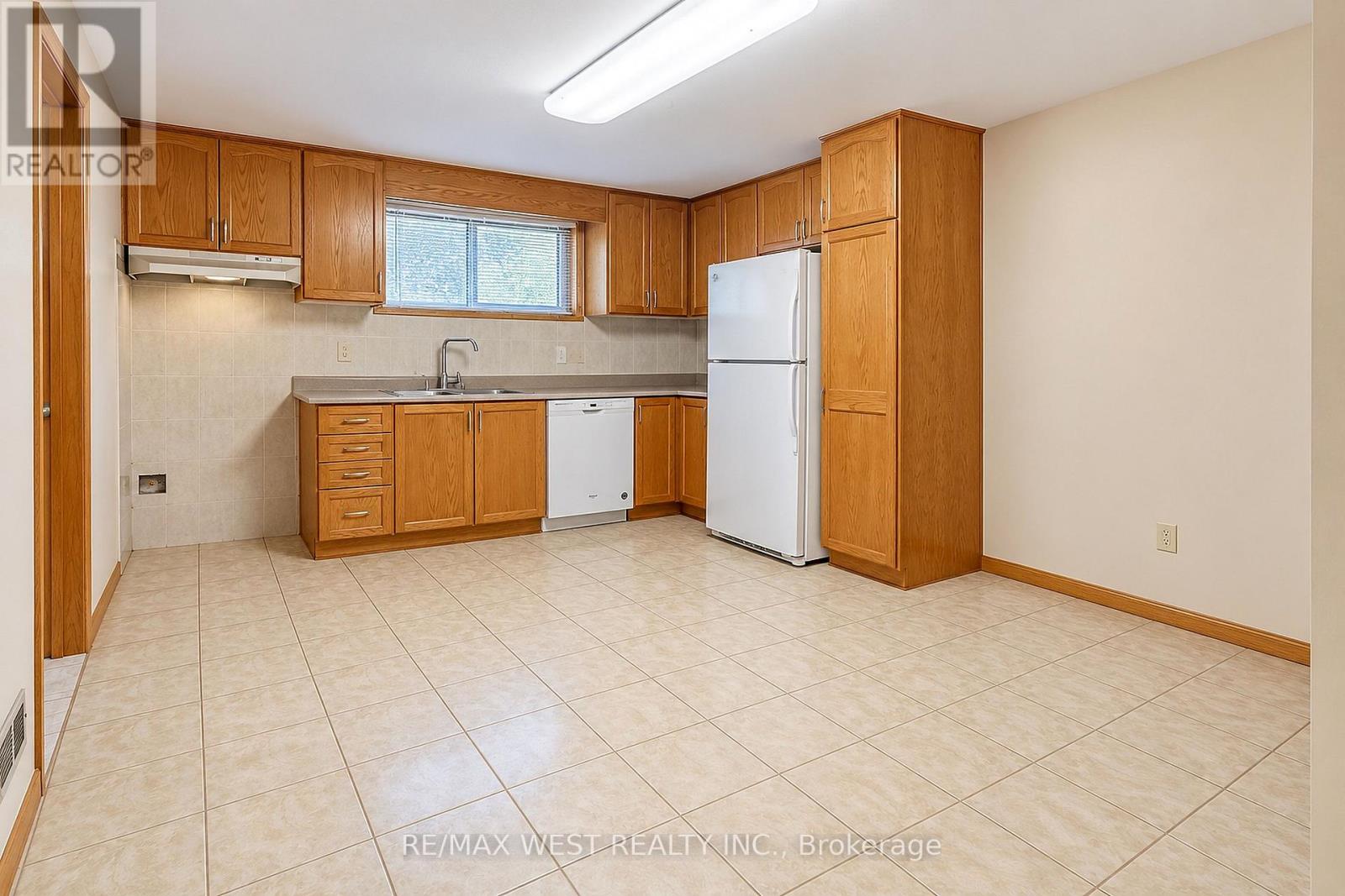 34 Glen Castle Drive Property Photo 17
