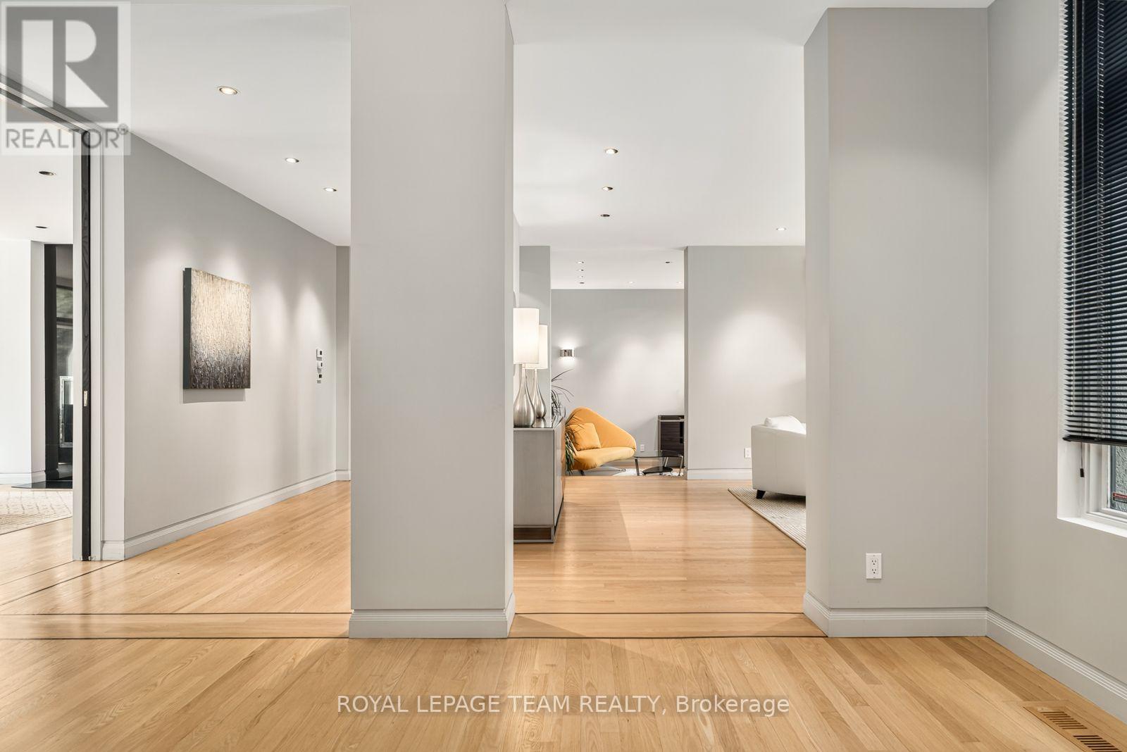 725 Manor Avenue Property Photo 13