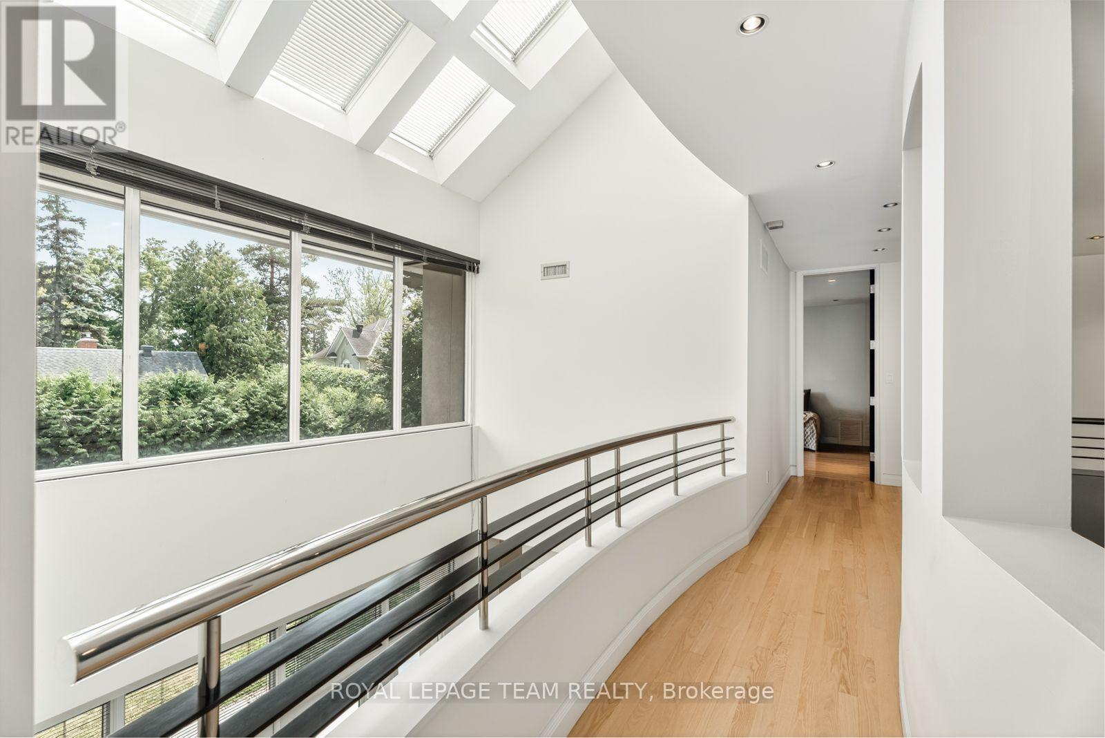 725 Manor Avenue Property Photo 31