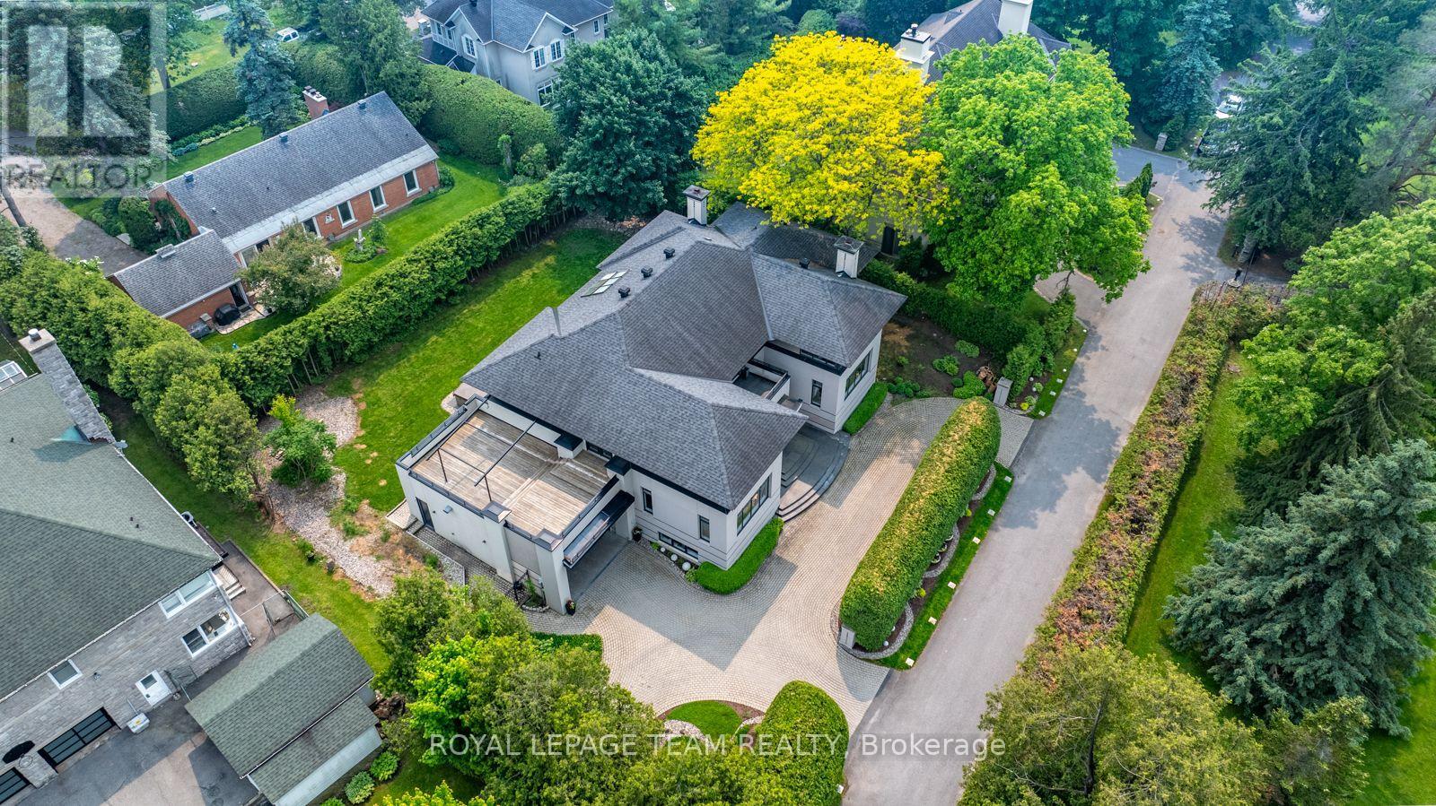725 Manor Avenue Property Photo 45