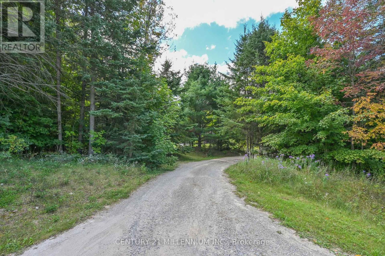833542 4th Line Ehs Line Property Photo 19