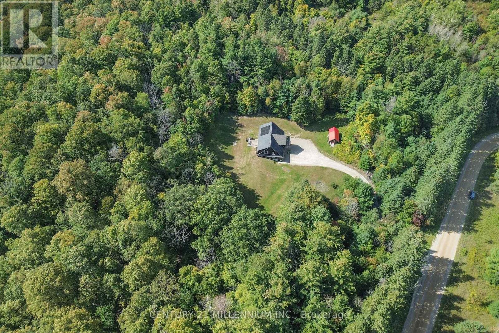 833542 4th Line Ehs Line Property Photo 22