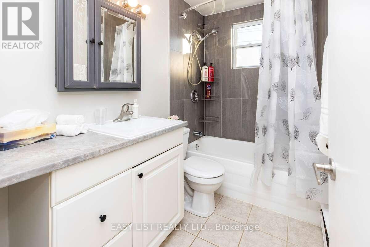 203-205 Marier Avenue Property Photo 7