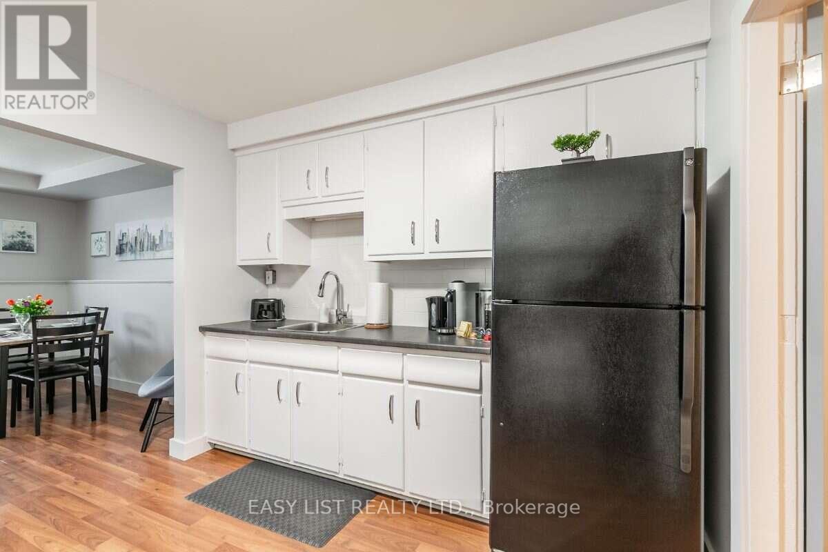 203-205 Marier Avenue Property Photo 15