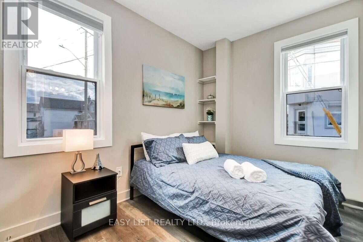 203-205 Marier Avenue Property Photo 19