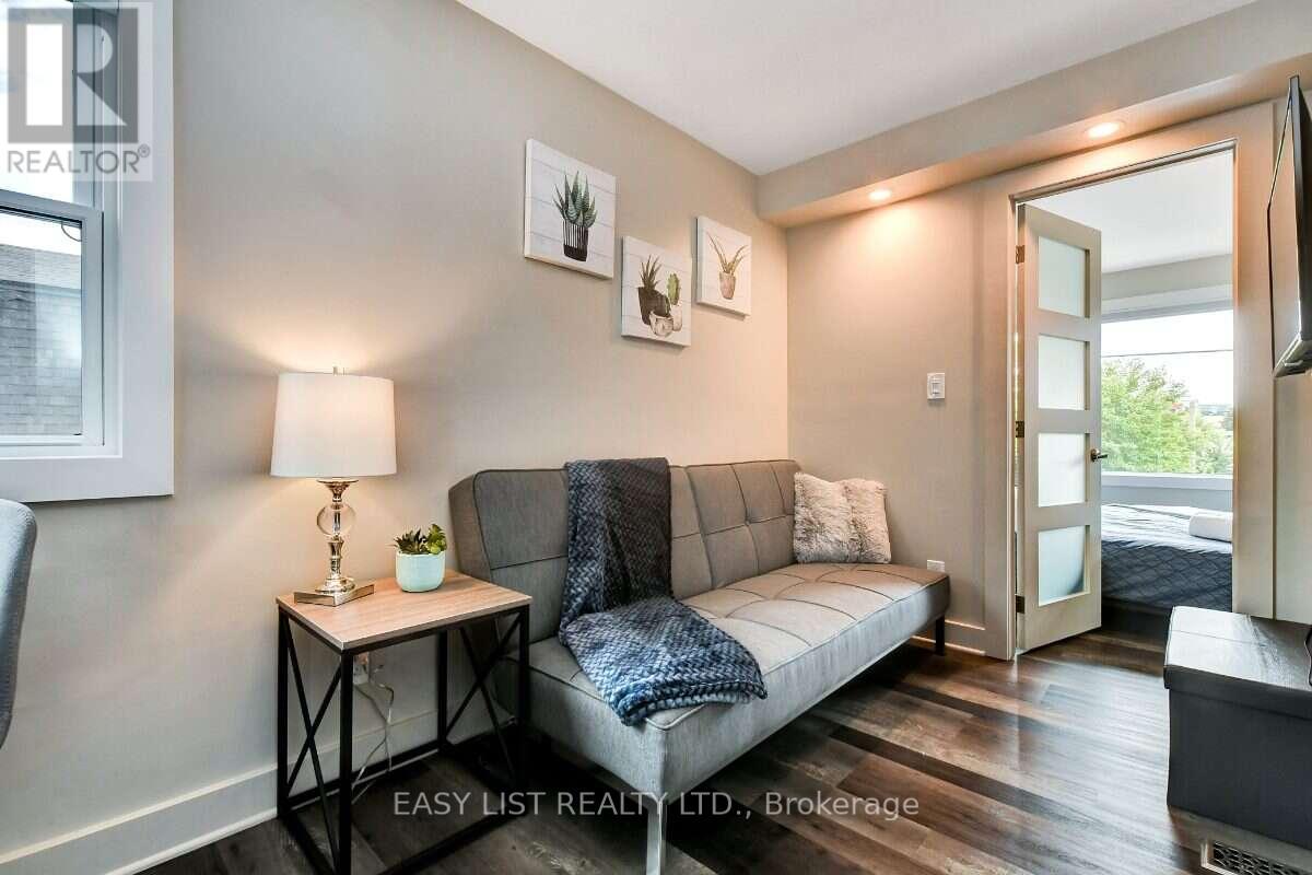 203-205 Marier Avenue Property Photo 29